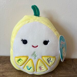 Squishmallow 4 Ever Leticia Lemon